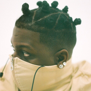 伴奏Magic in the Hamptons (Karaoke Version)的封面