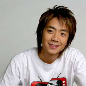 歌手钟盛忠的图片