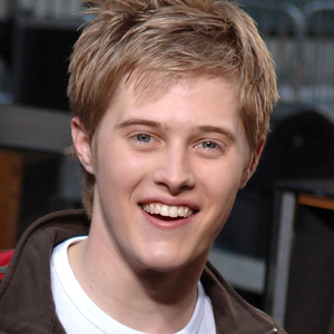 歌手Lucas Grabeel的图片