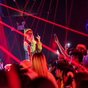 伴奏风中余烬 伴奏 beat 和声的封面