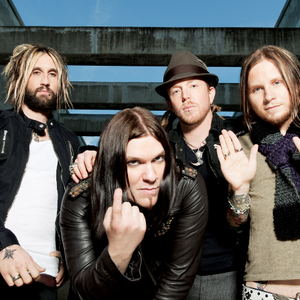 歌手Shinedown的图片