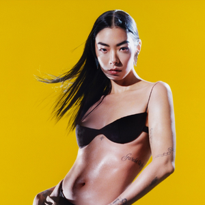 歌手Rina Sawayama的图片