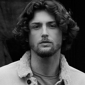 歌手Bailey Zimmerman的图片