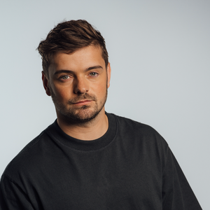 伴奏In The Name Of Love (ACT Karaoke)的封面