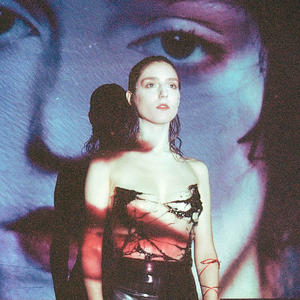 歌手Birdy的图片