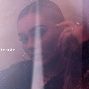 伴奏Put the Happy in the Holidays (带和声)的封面