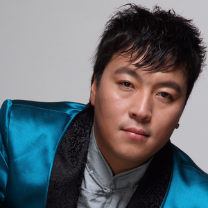 歌手包青山的图片