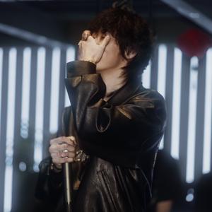 歌手Crow17的图片