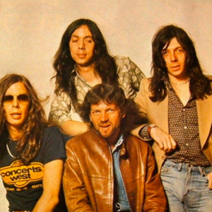 歌手Camel的图片