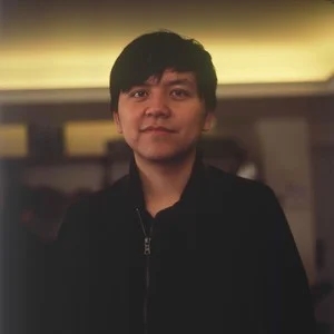 歌手杨秉音的图片