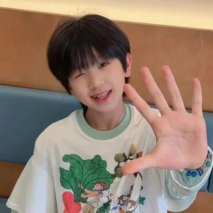 歌手‌TF家族-陈璟翊的图片