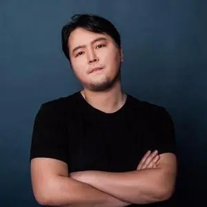 歌手穆热阿勒的图片