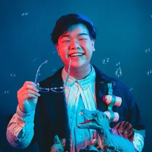 歌手Rumbu的图片