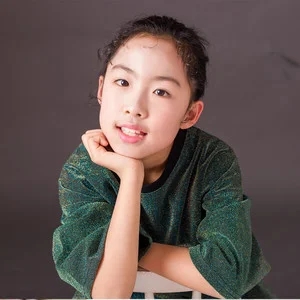 歌手潘雯钰的图片