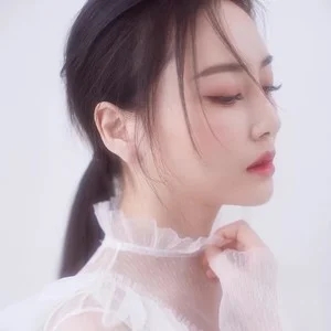 歌手菲利丝PHY的图片