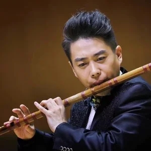 歌手丁晓逵的图片