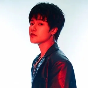 歌手宇谦Rain的图片