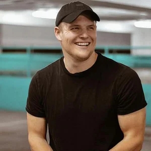 歌手Spencer Crandall的图片