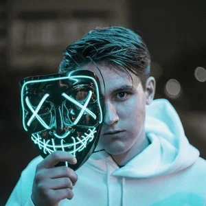 歌手LUM!X的图片