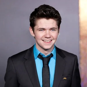 歌手Damian McGinty的图片