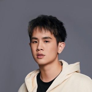 歌手萧易恩IAN99的图片