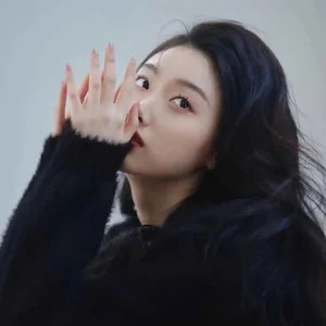 歌手刘馨悦的图片