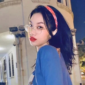 歌手莫海彤的图片