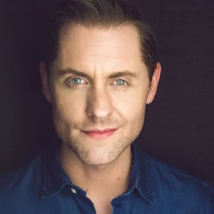 歌手Michael McCorry Rose的图片