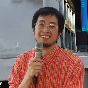 歌手尤景仰的图片