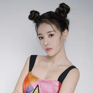 歌手马栗的图片
