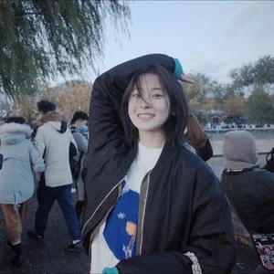 歌手张祎曈的图片
