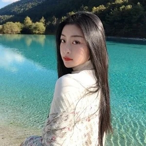 歌手王承渲的图片