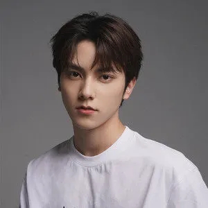 歌手左林杰的图片