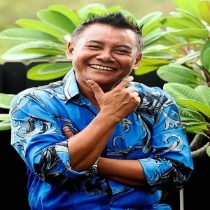 歌手Zainal Abidin的图片