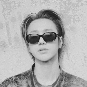 歌手艺声 (예성)的图片