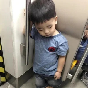 歌手小九的图片