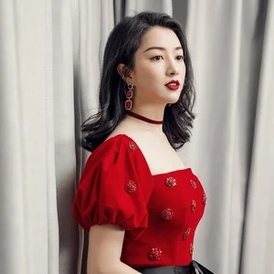 歌手许芳芳的图片
