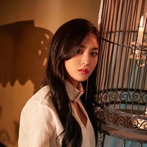 歌手나현(Na Hyun)的图片