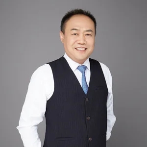 歌手龚秀峰的图片