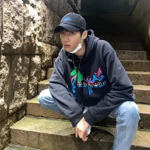 歌手胡浩然的图片