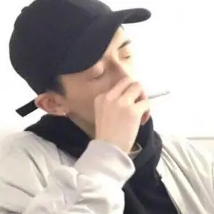 歌手利阳的图片