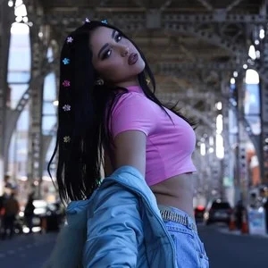 歌手Mariah Angeliq的图片