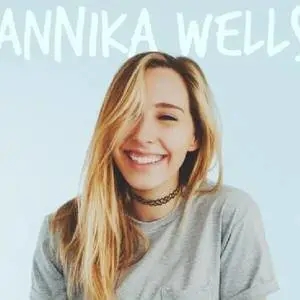 歌手Annika Wells的图片