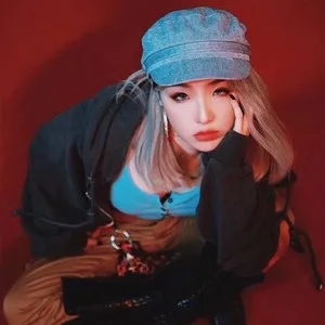 歌手NXRA的图片