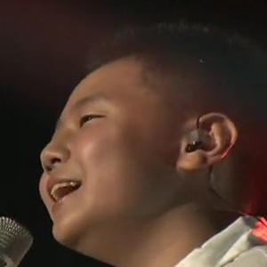 伴奏故乡 (中国新声代第一季)(精消无和声纯伴奏)的封面