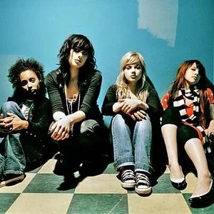 歌手Lillix的图片