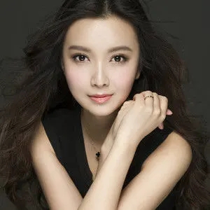 歌手付芮的图片