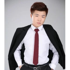 歌手sk的图片