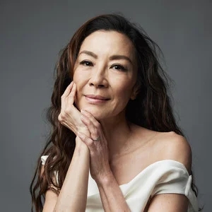 歌手Michelle Yeoh的图片