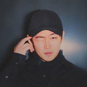 歌手KLAZY的图片